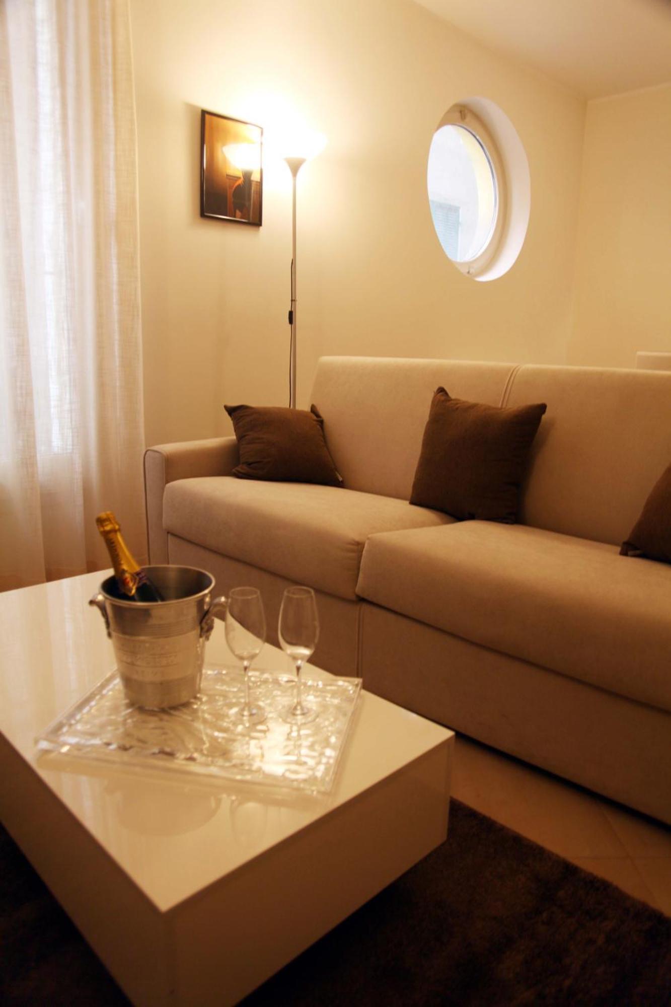 Dimoraviapiadue Apartamento Savona Exterior foto